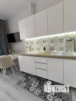 Студия квартира, посуточно, 28м2, 13/18 этаж