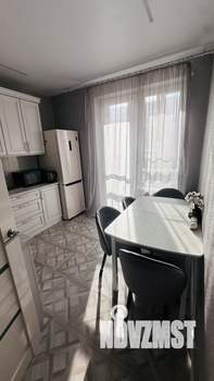 1-к квартира, посуточно, 38м2, 7/17 этаж