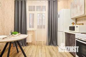 1-к квартира, посуточно, 37м2, 3/17 этаж