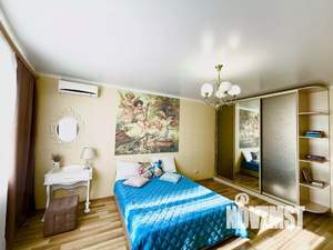 1-к квартира, посуточно, 70м2, 1/1 этаж