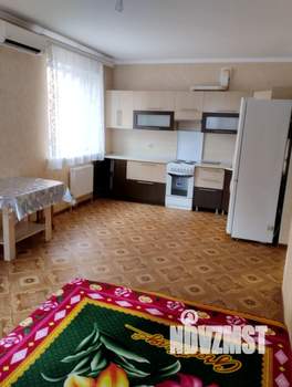 Студия квартира, на длительный срок, 47м2, 2/6 этаж