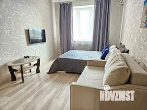 1-к квартира, посуточно, 40м2, 6/18 этаж