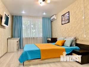 1-к квартира, посуточно, 35м2, 2/4 этаж