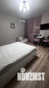 Студия квартира, посуточно, 30м2, 2/23 этаж