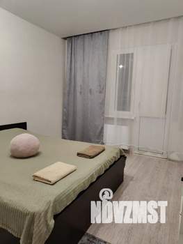 1-к квартира, посуточно, 33м2, 1/16 этаж