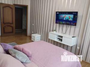 1-к квартира, посуточно, 40м2, 3/18 этаж