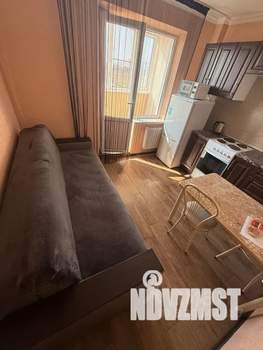 1-к квартира, посуточно, 40м2, 8/16 этаж