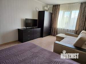 1-к квартира, посуточно, 44м2, 4/18 этаж