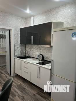 1-к квартира, посуточно, 38м2, 13/16 этаж