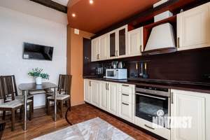 2-к квартира, посуточно, 65м2, 1/1 этаж