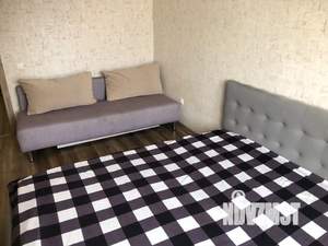 1-к квартира, посуточно, 39м2, 7/18 этаж