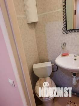 Студия квартира, посуточно, 33м2, 1/2 этаж