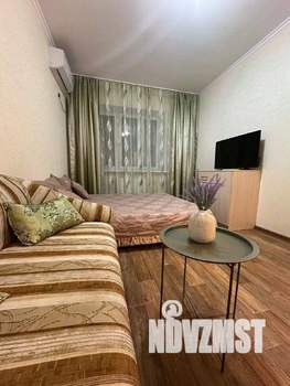 1-к квартира, посуточно, 40м2, 1/17 этаж