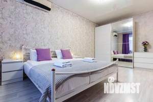 1-к квартира, посуточно, 50м2, 1/1 этаж