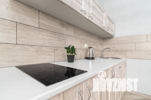 1-к квартира, посуточно, 30м2, 3/18 этаж