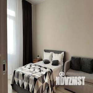 1-к квартира, посуточно, 35м2, 6/16 этаж