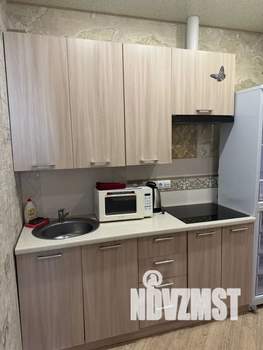 Студия квартира, посуточно, 35м2, 16/16 этаж