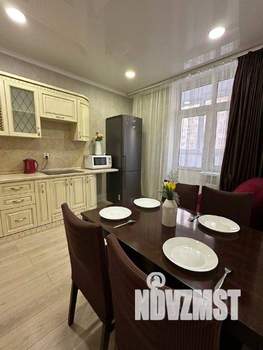 1-к квартира, посуточно, 40м2, 5/17 этаж