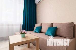 1-к квартира, посуточно, 35м2, 4/18 этаж