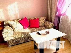1-к квартира, посуточно, 50м2, 1/1 этаж