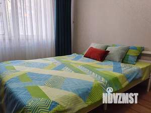 1-к квартира, посуточно, 37м2, 6/18 этаж