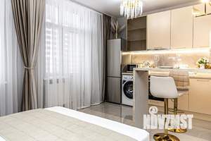 Студия квартира, посуточно, 28м2, 22/22 этаж