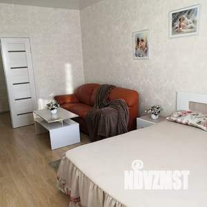 1-к квартира, посуточно, 43м2, 17/18 этаж
