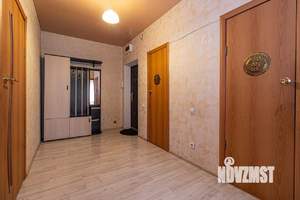2-к квартира, посуточно, 75м2, 1/1 этаж