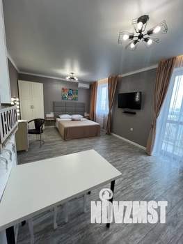 Студия квартира, посуточно, 35м2, 12/17 этаж