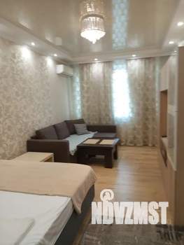 1-к квартира, посуточно, 43м2, 8/20 этаж