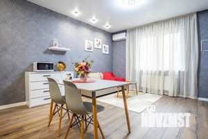 1-к квартира, посуточно, 49м2, 6/12 этаж