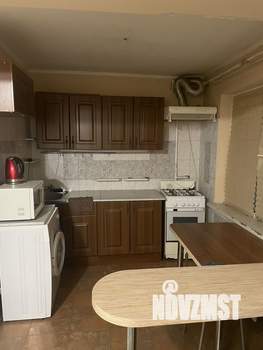 Студия квартира, посуточно, 31м2, 1/5 этаж