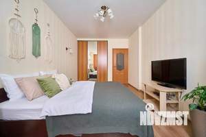 1-к квартира, посуточно, 44м2, 1/1 этаж