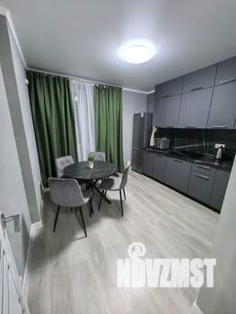 1-к квартира, посуточно, 36м2, 8/16 этаж