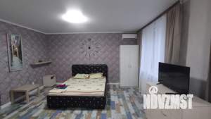 Студия квартира, посуточно, 30м2, 1/3 этаж