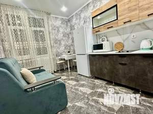 1-к квартира, посуточно, 38м2, 3/18 этаж