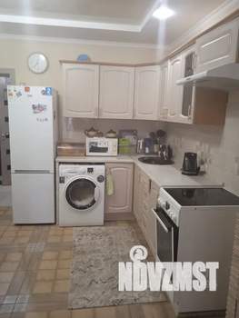 Студия квартира, посуточно, 34м2, 1/4 этаж