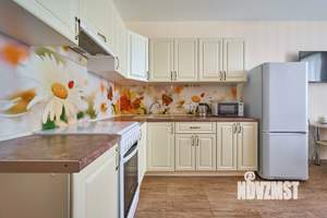 1-к квартира, посуточно, 44м2, 18/18 этаж