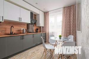 1-к квартира, посуточно, 45м2, 3/3 этаж