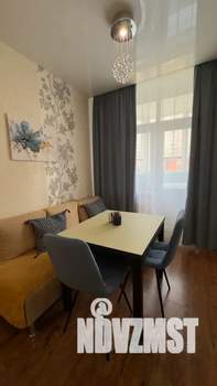 1-к квартира, посуточно, 38м2, 4/20 этаж