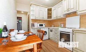 1-к квартира, посуточно, 44м2, 1/1 этаж