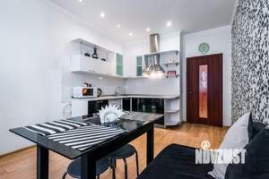 1-к квартира, посуточно, 53м2, 1/1 этаж