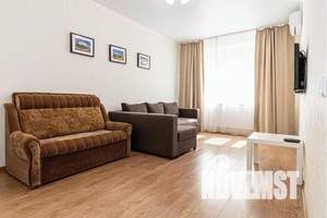 2-к квартира, посуточно, 65м2, 1/17 этаж
