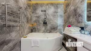 Студия квартира, посуточно, 38м2, 8/24 этаж