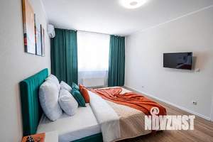 1-к квартира, посуточно, 37м2, 1/16 этаж