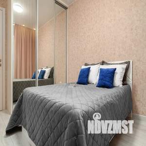 1-к квартира, посуточно, 37м2, 10/22 этаж