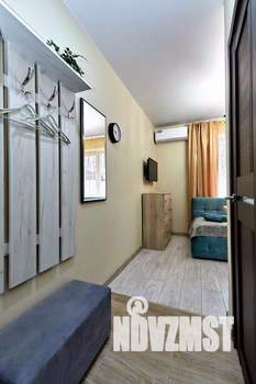 1-к квартира, посуточно, 12м2, 1/1 этаж