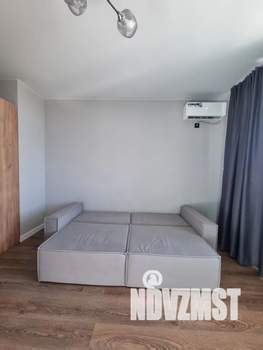 Студия квартира, посуточно, 25м2, 20/20 этаж