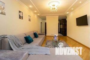 3-к квартира, посуточно, 132м2, 8/17 этаж