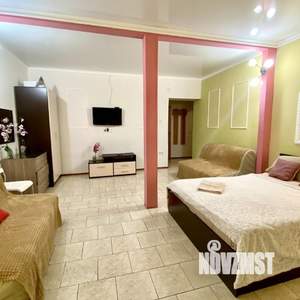 1-к квартира, посуточно, 40м2, 1/1 этаж